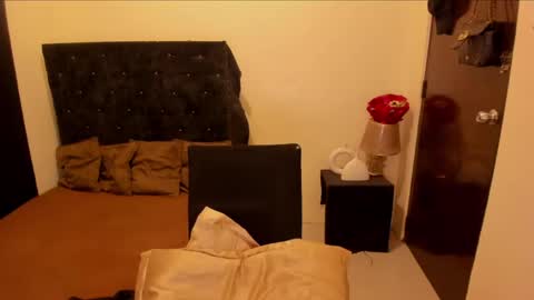 Snapshot of luisaellanor chatting on 05-16-26, 10:36 luisaellanor online show from 05-16-26, 10:36