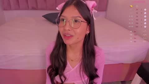 Snapshot of luisah_ chatting on 01-07-25, 11:03 L U I S A online show from 01-07-25, 11:03
