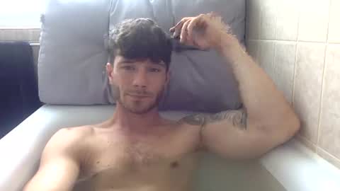 Snapshot of luisbadx chatting on 06-29-26, 12:16 Luis Badx online show from 06-29-26, 12:16