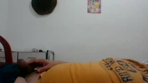 Snapshot of luisfer86 chatting on 10-03-25, 01:02 luisfer86 online show from 10-03-25, 01:02
