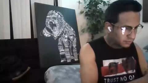 Snapshot of luisjg24hrs chatting on 04-17-26, 06:55 luisjg24hrs online show from 04-17-26, 06:55