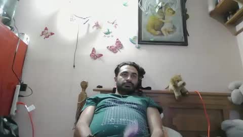 Snapshot of luismiastarot chatting on 09-25-25, 03:32 luismiastarot online show from 09-25-25, 03:32