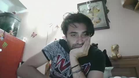 Snapshot of luismiastarot chatting on 10-23-25, 03:50 luismiastarot online show from 10-23-25, 03:50