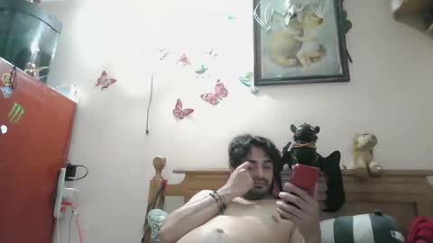 Snapshot of luismiastarot chatting on 10-24-25, 03:03 luismiastarot online show from 10-24-25, 03:03