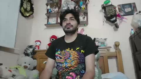 Snapshot of luismiastarot chatting on 10-27-25, 01:53 luismiastarot online show from 10-27-25, 01:53