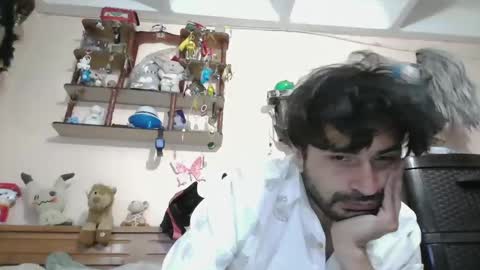 Snapshot of luismiastarot chatting on 10-29-25, 02:36 luismiastarot online show from 10-29-25, 02:36