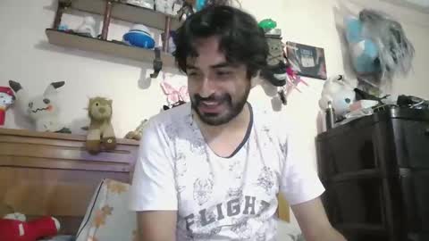 Snapshot of luismiastarot chatting on 11-06-25, 02:12 luismiastarot online show from 11-06-25, 02:12