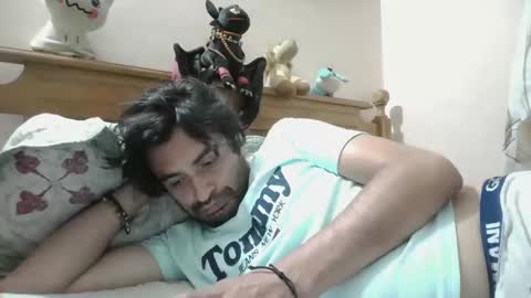 Snapshot of luismiastarot chatting on 11-27-25, 04:47 luismiastarot online show from 11-27-25, 04:47