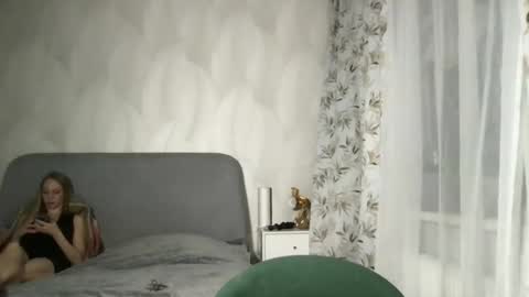 luiva13 online show from 01-25-25, 05:51