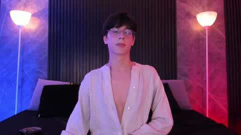 Snapshot of luixdust1 chatting on 09-18-25, 03:52 luixdust1 online show from 09-18-25, 03:52