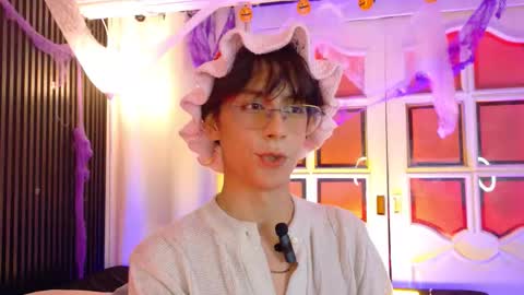 Snapshot of luixdust1 chatting on 10-20-25, 06:25 luixdust1 online show from 10-20-25, 06:25