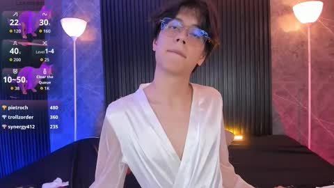 Snapshot of luixdust1 chatting on 11-16-25, 10:59 luixdust1 online show from 11-16-25, 10:59