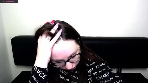 Luiza online show from 03-27-26, 08:37