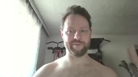 Snapshot of luke91_t chatting on 03-08-26, 02:21 luke91_t online show from 03-08-26, 02:21