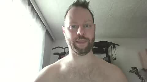 Snapshot of luke91_t chatting on 04-03-26, 11:19 luke91_t online show from 04-03-26, 11:19