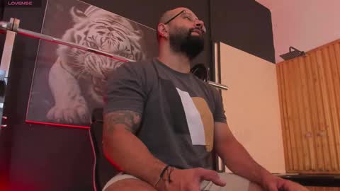 LUKE online show from 11-12-25, 11:21