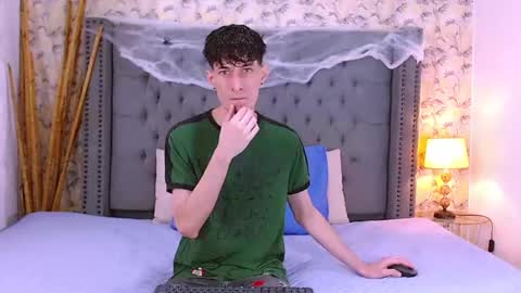 luke_carter online show from 10-08-25, 01:09