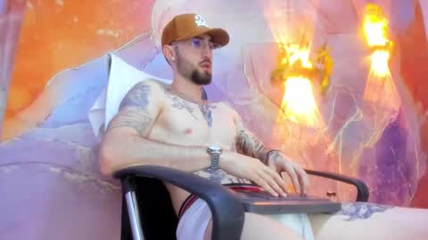 LUKE online show from 01-31-25, 01:23