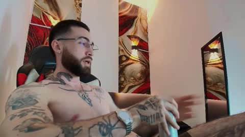 LUKE online show from 11-14-25, 01:21