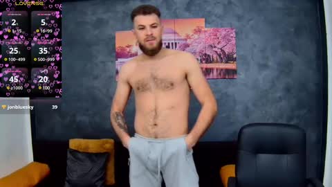 Snapshot of luke_eddison chatting on 02-10-25, 07:04 Luke online show from 02-10-25, 07:04