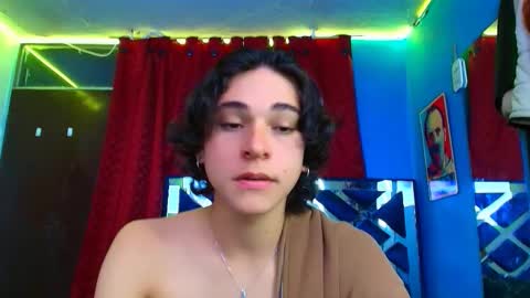 Snapshot of luke_howland chatting on 03-04-25, 09:32 Luke online show from 03-04-25, 09:32