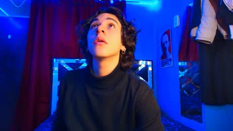 Snapshot of luke_howland chatting on 03-10-25, 09:40 Luke online show from 03-10-25, 09:40