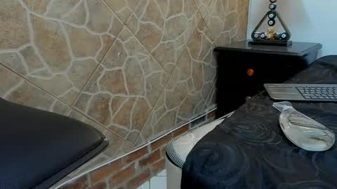 Luke Julien online show from 03-12-25, 11:42