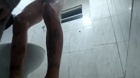 Snapshot of luke_sk138 chatting on 04-19-26, 11:07 Luke online show from 04-19-26, 11:07