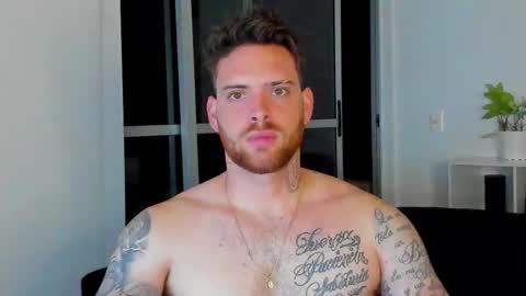 Snapshot of lukeglanton17 chatting on 09-19-25, 03:30 Luke online show from 09-19-25, 03:30