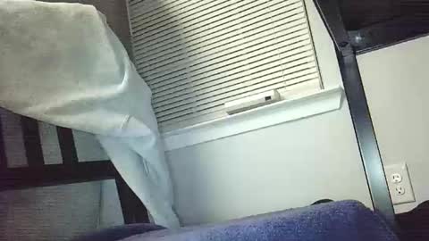 Luke online show from 11-12-25, 04:02