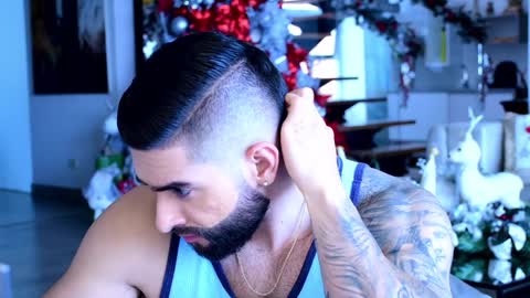 Lukhas f4f online show from 01-04-25, 07:34