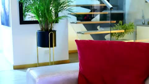 Lukhas f4f online show from 11-12-25, 12:00