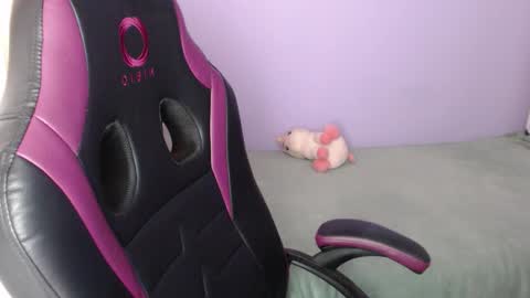 Snapshot of lula_05 chatting on 01-13-26, 09:31 Vicky online show from 01-13-26, 09:31