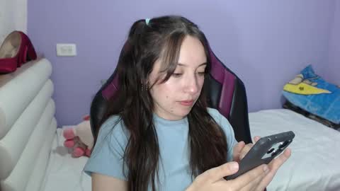 Snapshot of lula_05 chatting on 02-08-26, 01:53 Vicky online show from 02-08-26, 01:53