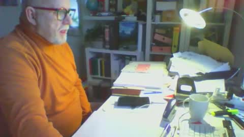 Snapshot of luley58 chatting on 02-14-26, 03:20 luley58 online show from 02-14-26, 03:20