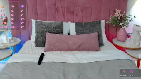 Cherie online show from 11-05-25, 01:22