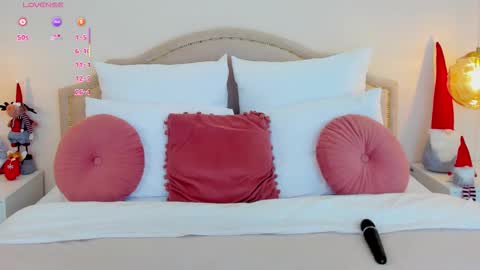 Cherie online show from 12-14-25, 01:16