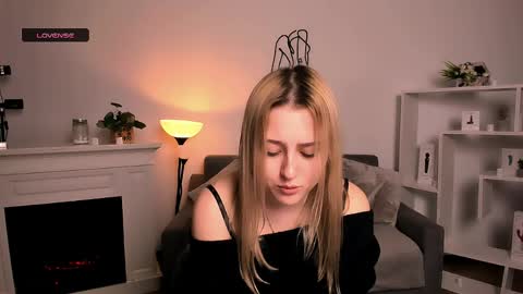 Lily online show from 04-09-26, 08:58