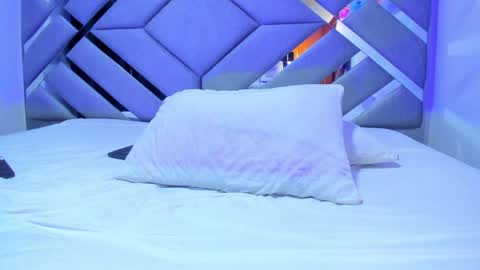 Snapshot of lulu_exotic chatting on 05-11-26, 10:40 BRENDA TATIANA online show from 05-11-26, 10:40