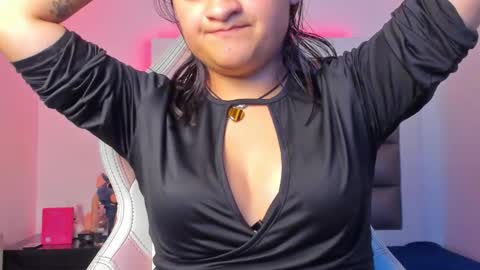 elizabeth online show from 11-12-25, 01:06