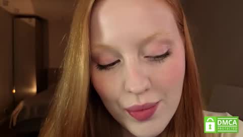 Snapshot of lulu_moons chatting on 10-04-25, 04:16 Lulu online show from 10-04-25, 04:16