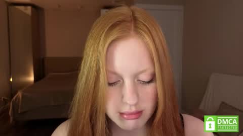 Snapshot of lulu_moons chatting on 10-05-25, 04:05 Lulu online show from 10-05-25, 04:05