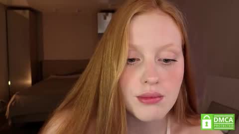 Snapshot of lulu_moons chatting on 10-11-25, 04:49 Lulu online show from 10-11-25, 04:49