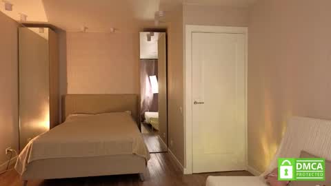 Snapshot of lulu_moons chatting on 10-25-25, 03:51 Lulu online show from 10-25-25, 03:51