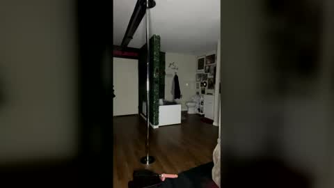 Snapshot of lulu_only_fans chatting on 03-22-26, 05:00 Lulu online show from 03-22-26, 05:00