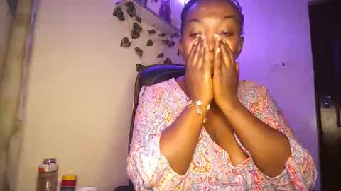 lulu_sparks1 online show from 10-18-25, 05:21