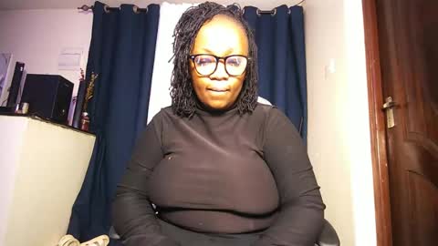 lulu_sparks1 online show from 06-22-26, 05:48