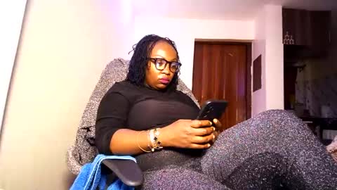 lulu_sparks1 online show from 06-23-26, 01:36