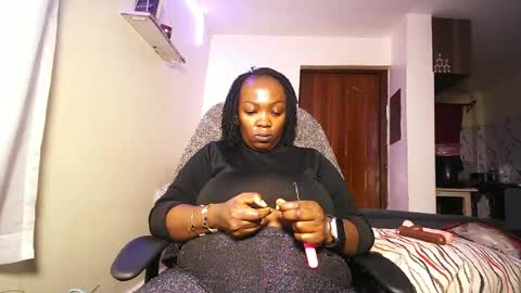 lulu_sparks1 online show from 07-07-26, 06:47