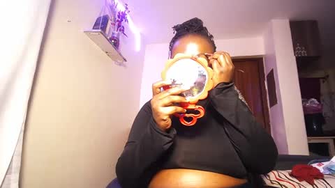lulu_sparks1 online show from 07-08-26, 05:56